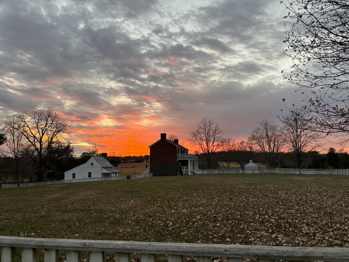 #StillnessAtAppomattox: Another beautiful #Sunset here at Appomattox Court House NHP, with the McLean House (surrender site), outbuildings, and fences visible in the foreground. #CivilWar #FindYourPark