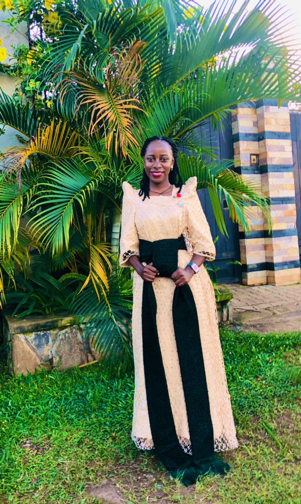 namagembefl13's tweet photo. Little miss, Never misses 💚💛

#Customaryweddings 
#Invitedguest https://t.co/isQ4UJGO6Q
