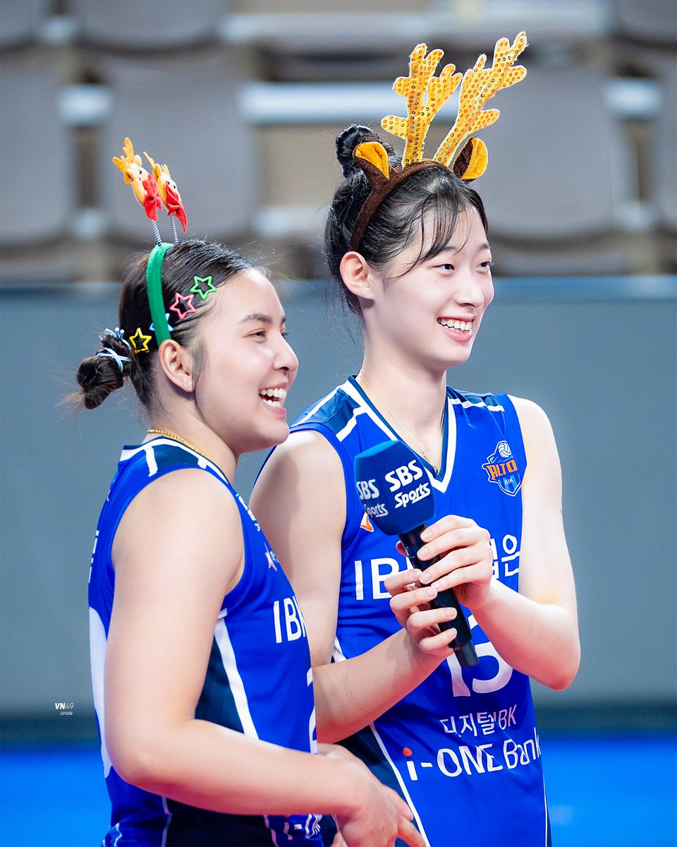 짱민춈푸의 크리스마스 머리띠🎄
#최정민 #폰푼 #พรพรรณ