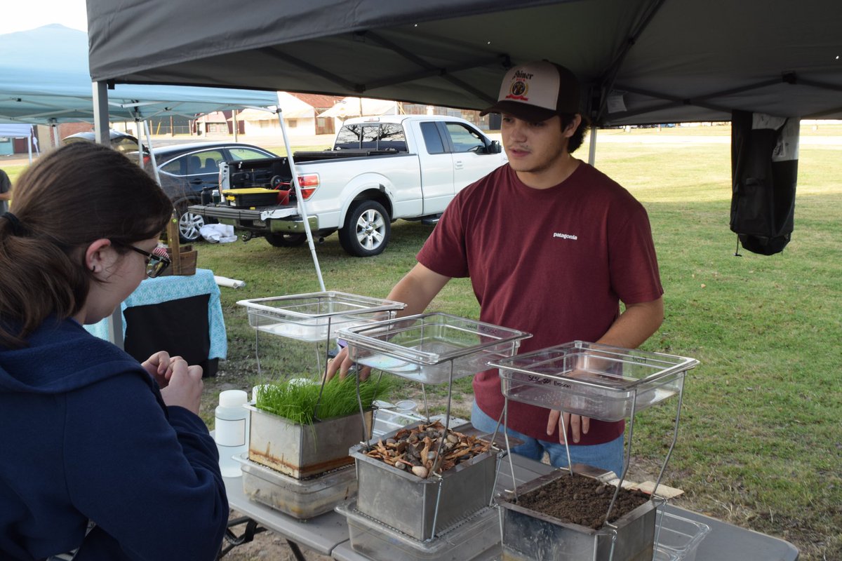 tamusoilcrop's tweet photo. We’re out this morning until noon at the The Farmers Market in Brazos County in Historic Downtown Bryan until noon! Come learn about soils and what soil scientists and students do at Texas A&amp;M! https://t.co/KjPPo3Ry7B