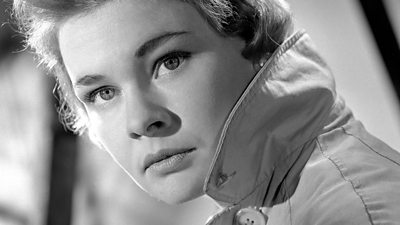 BenjBrantley's tweet photo. Happy birthday to Judi Dench, who's the very personification of Theatre with a capital T and the singular thrills it delivers. Listen to the voice as it catches, then soars, then slides into a shivery rasp. Every word she speaks is music, especially with Shakespeare, but always. https://t.co/7DmIB2hVHH