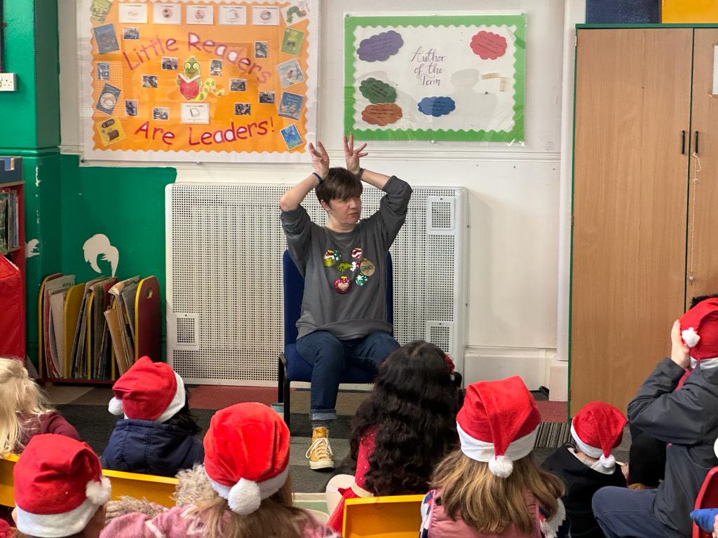 Hannah Need - Storyteller tweet media