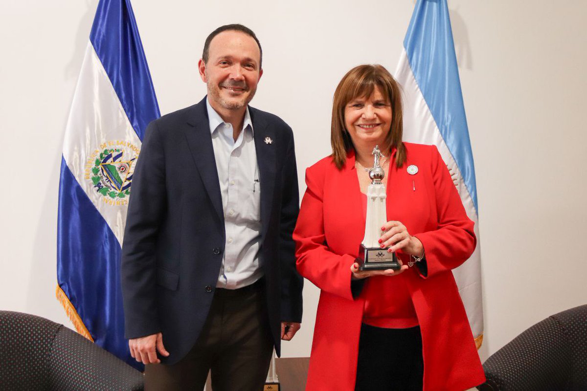 Patricia Bullrich tweet media