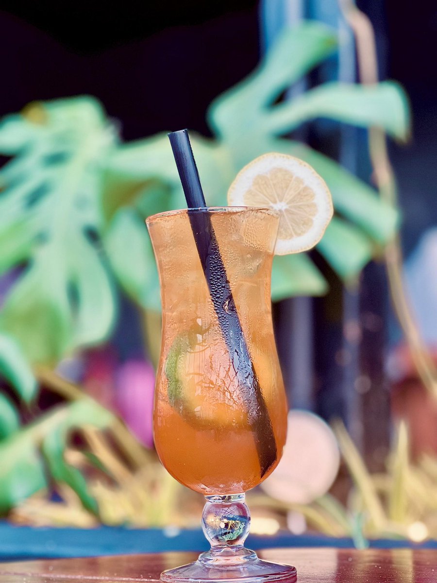 ClamatoUg's tweet photo. CLAMATO COCKTAILS: 🍹✨ Indulge in our specially crafted cocktails and take the night away. 

What’s your favorite cocktail?  

#ClamatoUg https://t.co/yA4fAKIzmr