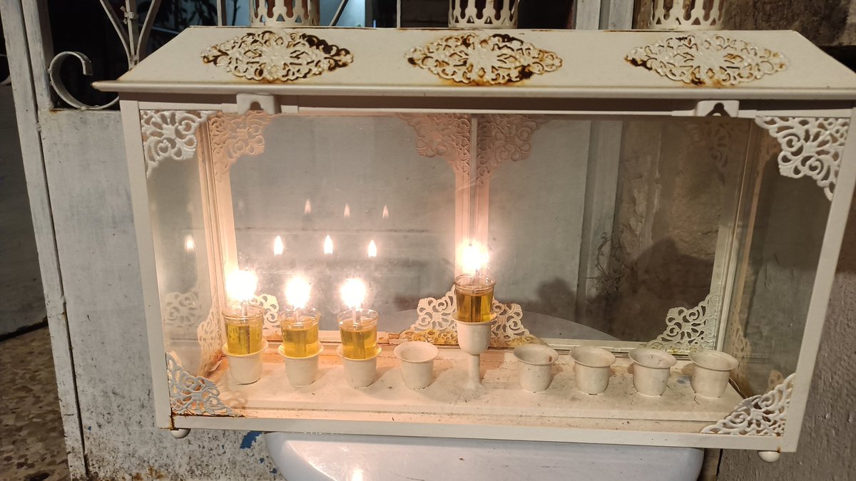 Sassy_Khat's tweet photo. #ThirdNight ๐ โคโ๐ฅ ๐ฎ๐ฑ #Chanukah2023 https://t.co/gQSeaoRNPc