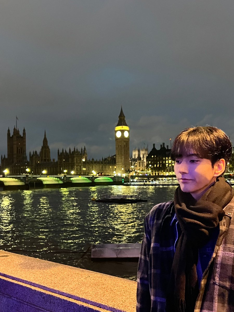 xdinarypics's tweet photo. [231113] 🦊💭 https://t.co/uogb7L7NW9