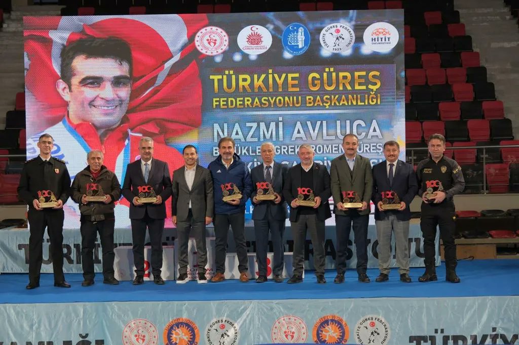 muratgunaycorum's tweet photo. Büyükler Grekoromen Güreş🤼‍♂️  Türkiye 🇹🇷 Şampiyonası 🏅

Bizlere ecdadımızın emaneti olan, daima devam ettirilmesi için özenle çalıştığımız güreş sporuna gönül veren sporcularımızla Dünyanın Merkezi 🌍 Çorum'umuzda biraraya geldik.

Tüm sporcularımıza başarılar dilerim.

@erkankandemir
@muhammedavci53 
@baharayvazoglu 
@yusufahlatci