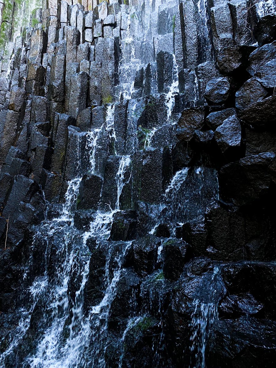 transivar's tweet photo. Visita la cascada Los Tercios en el tour a Suchitoto 🪨💦
Próximamente con TRANSIVAR 

#water #ocean #waterfall #hiking #lake #river #travelling #pic #jungle #mood #picture #riotgames #vibes #waterfalls #outdoors #tourist #summer #travel #sivar #transivar #suchitoto #elsalvador https://t.co/K21ZPdKxgU
