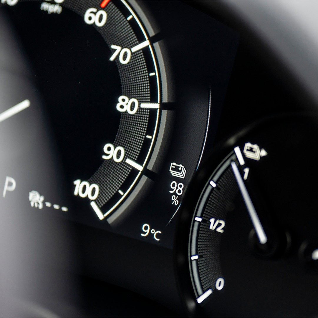 Experience innovation at its finest with the MX-30's rotary engine. Lightweight, almost vibration free and optimised efficiency for every drive.​

Find out more >​ bit.ly/3t04tu3