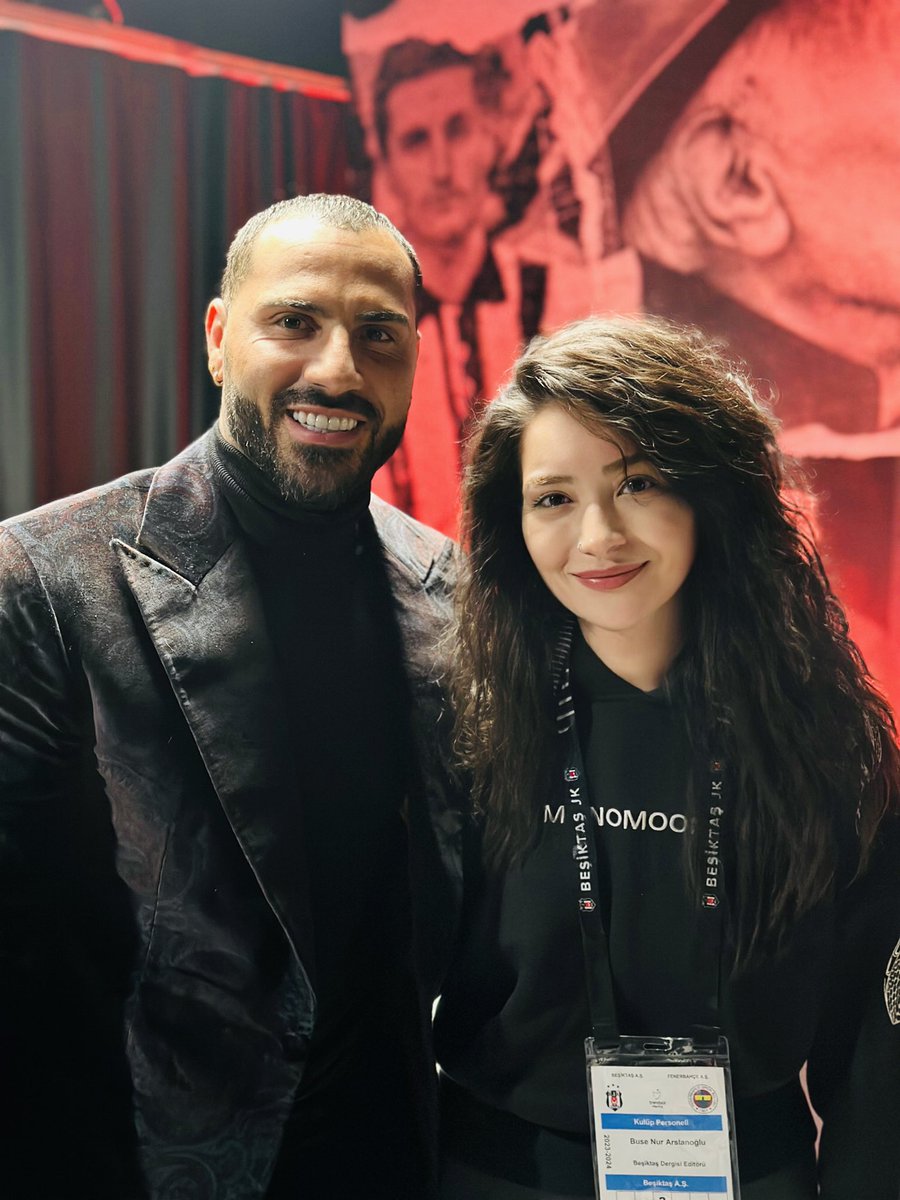 Hiç ayrılmadık ki seninle, sevenler ayrılır mı söyle! #Beşiktaş #Quaresma