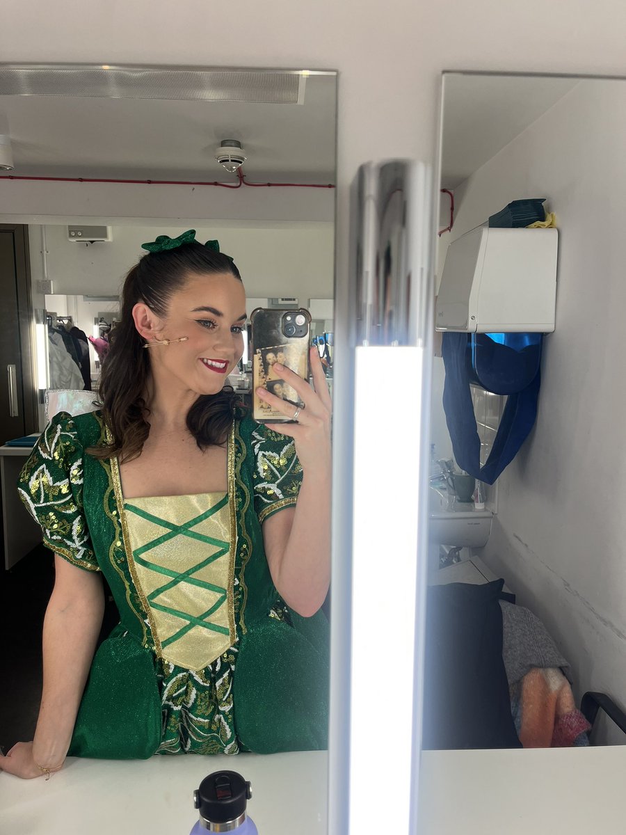 Having an absolute ball with <a href="/KD_Theatre/">KDTheatre</a> at the <a href="/AtkinsonThe/">The Atkinson, Southport</a> 🧚🏽‍♀️🫶  <a href="/ABA_Agent/">ABA</a> <a href="/TimFrost23/">Timos</a>
