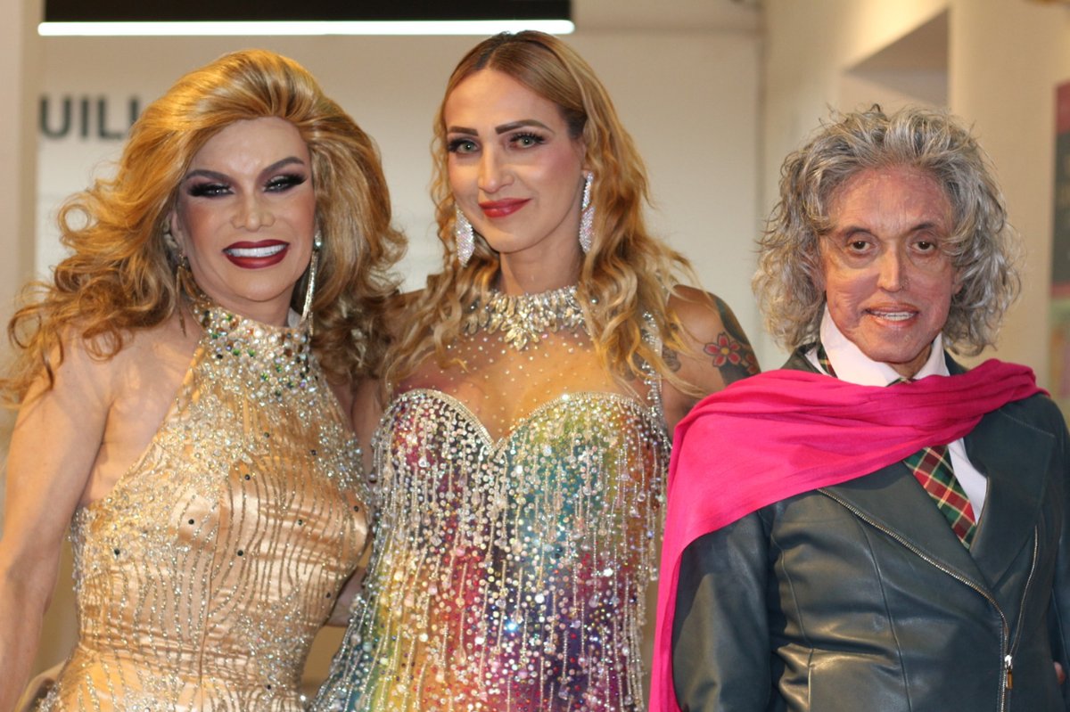 mincultura's tweet photo. @museonacionalco @MinIgualdad_Col @infopresidencia @ViceColombia @FranciaMarquezM Celebramos la Gala Rosa, una plataforma que visibiliza y detona las artes, las culturas, lo saberes, las identidades y tradiciones de las personas transgénero. 

Seguiremos apoyando de manera decidida al sector social LGBTIQ+. 🏳️🌈 https://t.co/kE07v41Oal