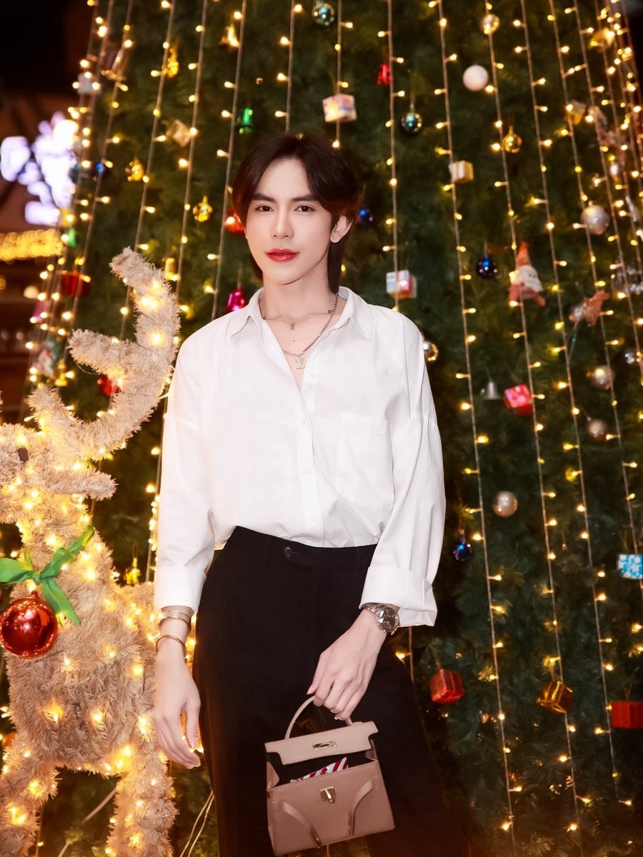 npsdx79's tweet photo. เราบอกซานต้าไปแล้ว 
ว่าคริสมาสต์นี้อยากมีเธอ🎄

Ig: https://t.co/XBWroJMUgt

#คำคม #คำคมชีวิต #คำคมความรู้สึก  #แคปชั่นอ่อย #แคปชั่นเด็ด #แคปชั่น #แคปชั่นโดนๆ #แคปชั่นภาษาอังกฤษ #แคปชั่นเสี่ยว #แคปชั่นเด็ดๆ #แคปชั่นกวนๆ #cute #instagram https://t.co/Z0gkT8u2dt