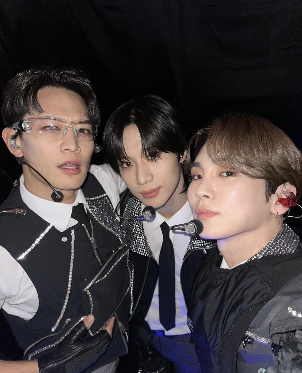 isSHINeeback's tweet image. Key's ig post:

"happy birthday my friend 🎂"