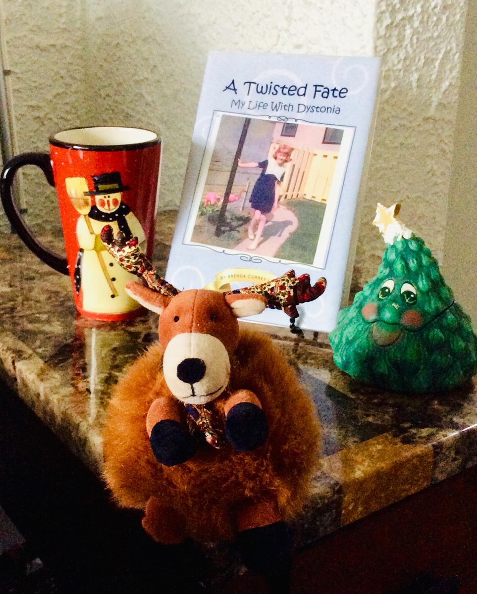 CurreyLewis's tweet photo. From my home to yours, Merry Christmas 🎄 and Happy Holidays ☃️ to you and the readers in your life #read A Twisted Fate: My Life with Dystonia A #memior about one person’s life with #dystonia. What is it? Quite the journey! Thought provoking while entertaining.Great Christmas 🎁 https://t.co/o8x2RbtwlS