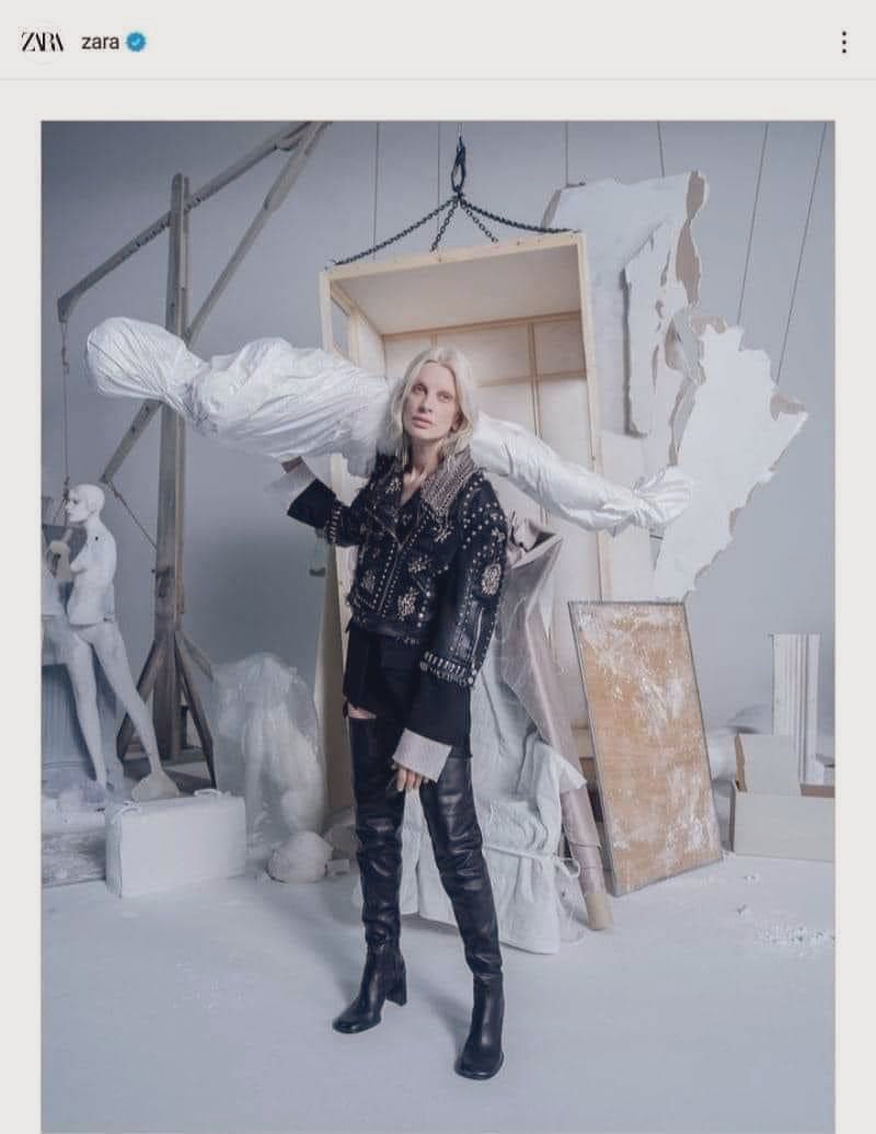 Hayır hayır hayır! 
Bu kadarı çok fazla! Bunu asla kabul edemeyiz ve tesadüf diyemeyiz, ZARA markası bunları paylaştı ve gelen tepkiler üzerine kaldırdı. ZARA Türkiye’de onlarca mağazası var, zara önünde protestolar yapmalıyız! İnsanlar katledilirken, kefen bile bulamazken bu