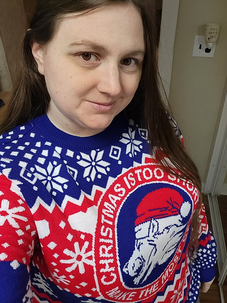 LadyTrinidee's tweet photo. Headed to a family Christmas get together. I felt it was only fitting to wear this tonight. @SyndicateOG https://t.co/vuybmyxmvO