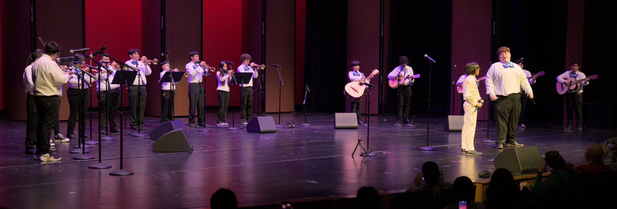 Our <a href="/HISD_OrtizMS/">Ortiz Middle School</a> Mariachi Águilas had an incredible time performing alongside the <a href="/HSPVA/">Kinder HSPVA</a> Mariachi Nuevo Jalisco y Los Pasajeros for their Winter Concert this week! We’re so excited &amp; grateful for this partnership! 🦅💙 @HISDChoice @HisdSouth