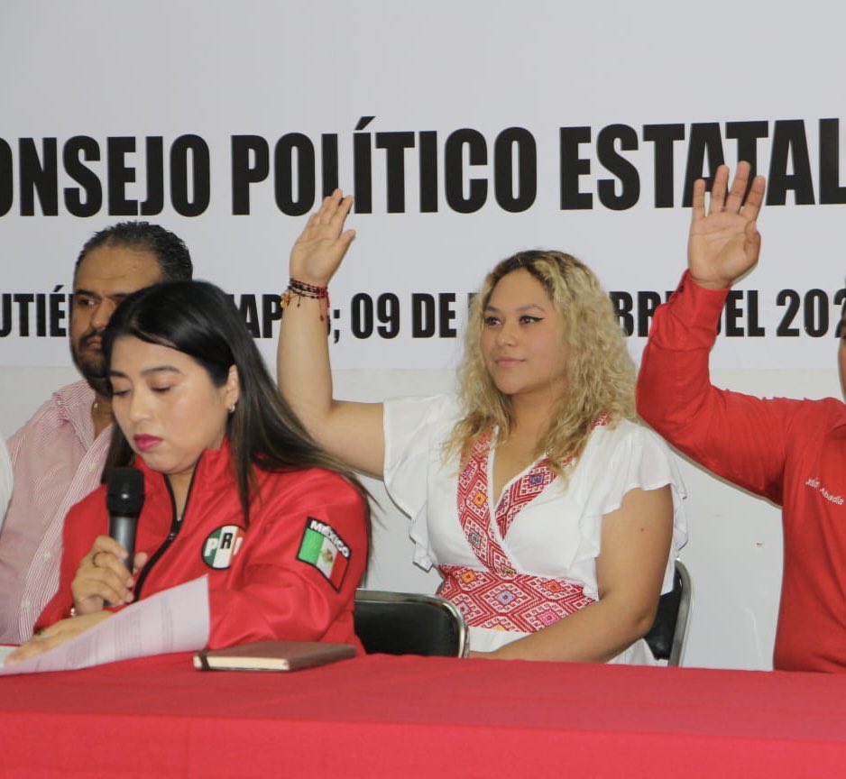 MoscosoMajo's tweet photo. Puesta siempre al llamado de mi partido @ChiapasPRI en la Sesión Extraordinaria del CPN.
Agradecida con la oportunidad y la confianza de mi Pdte @rubenzuarth y la Secretaria General @ritagbalboa para formar parte de la Comisión Estatal para la Postulación de Candidaturas. 
🟢⚪️🔴 https://t.co/WXRYkotjss