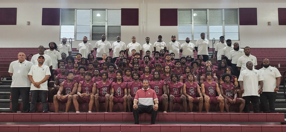 MiamiNorlandSHS's tweet photo. On behalf of the Miami Norland Senior High School football coaches and team, we would like to thank the community for your solid support.

Although we came up short, our boys put on a stellar performance all season long. 
🤘🏾#VikesUp
@MDCPS @MDCPSNorth @docstevegallon @SuptDotres https://t.co/IbtknysQ7H