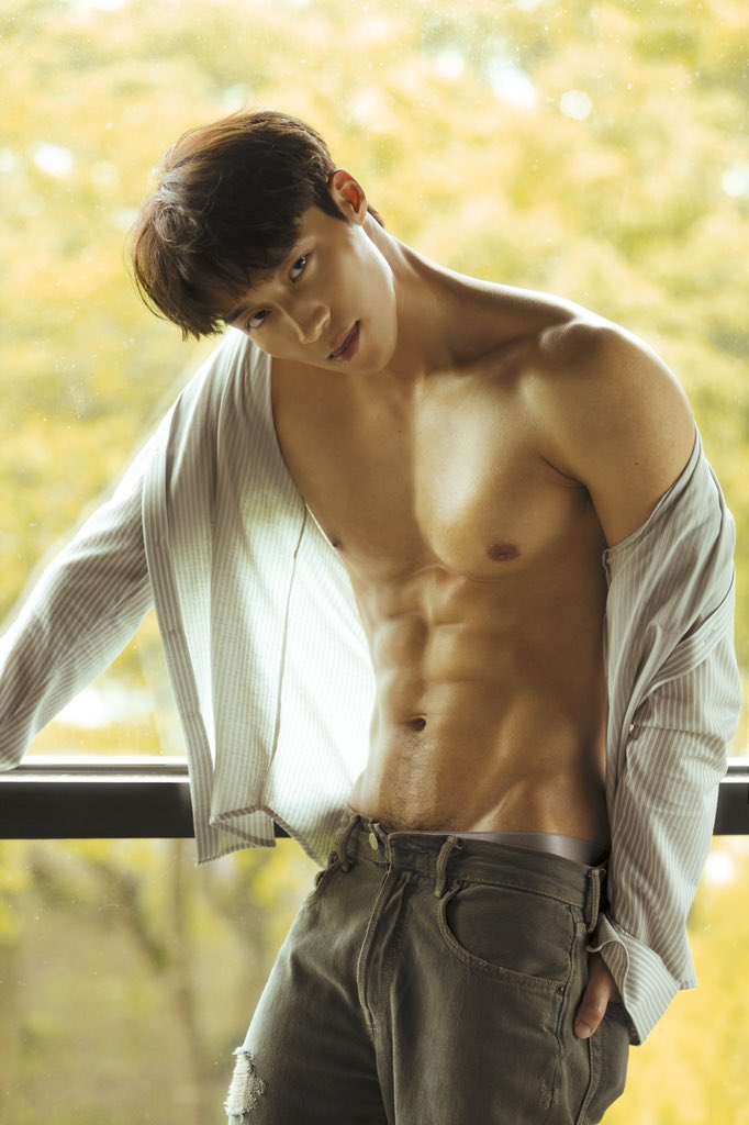 lovedawoon's tweet photo. I want him https://t.co/66a7X0SV3G