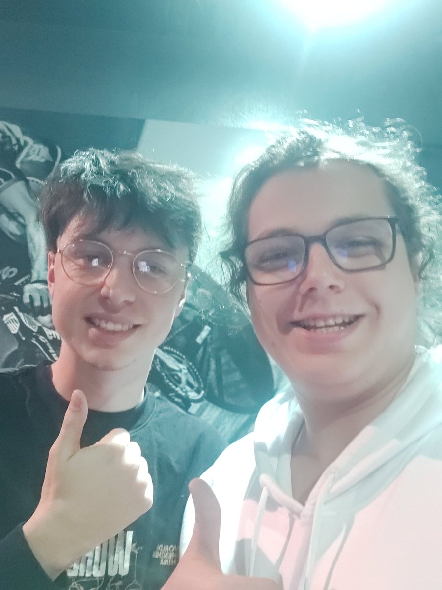slumpi5's tweet photo. #RedBullLeagueOfItsOwn war ein banger! Also thanks for the pic @Caedrel https://t.co/whUWioxPFO