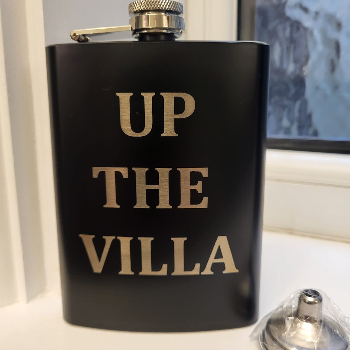 BCU_FC's tweet image. Last minute Christmas gifts!

Laser engraved 8oz stainless steel hip flasks.

Any text or badge.

Email craftdoor23@gmail.com for details. 🔴⚪️