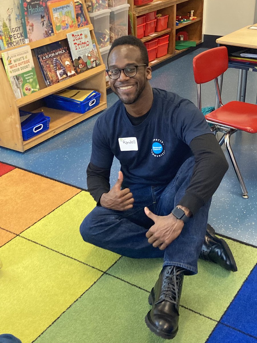 Week 7 of GO School welcomed back our generous <a href="/blackstone/">Blackstone</a> volunteers. Tis the season for giving back and we're so grateful for all the GO volunteers this year who gave their time to help our young learners thrive 🙌