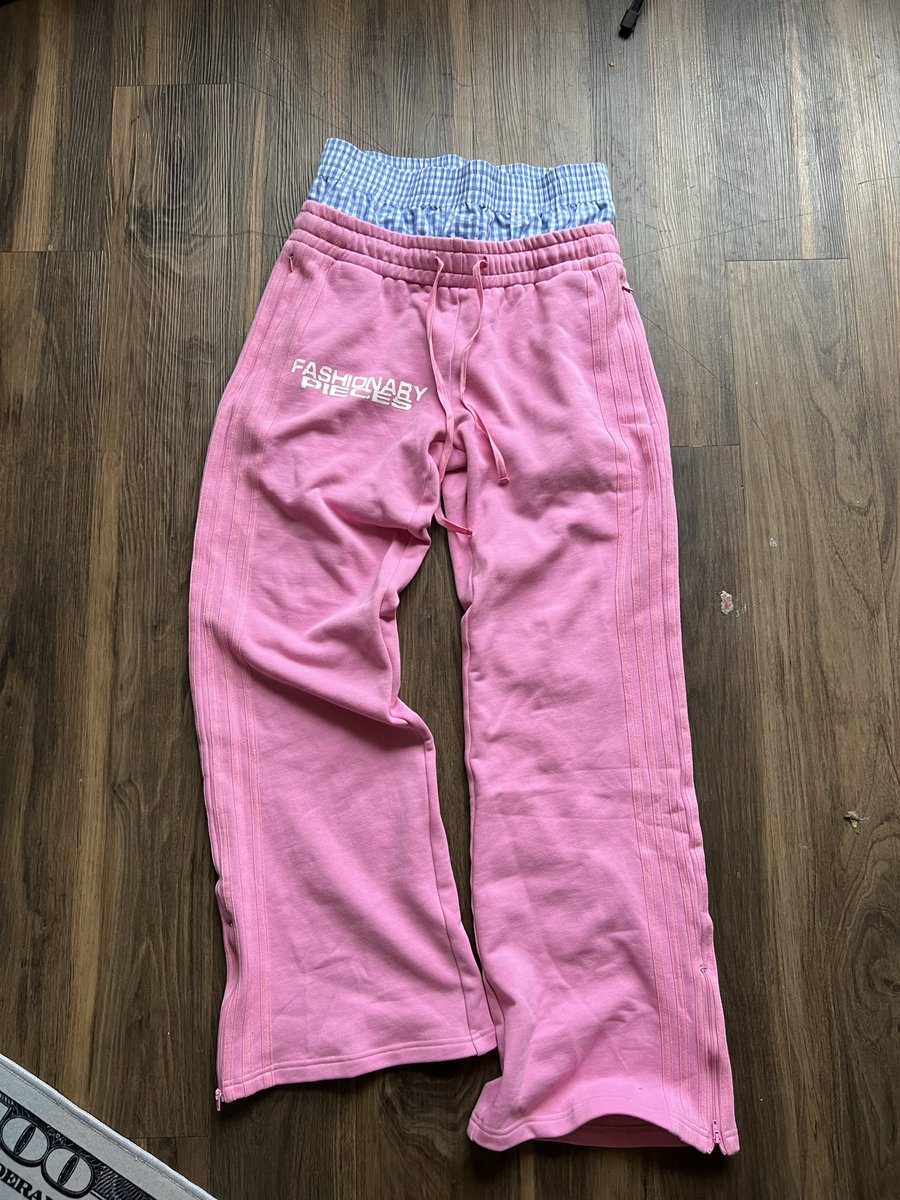 elijahbookerr's tweet photo. pov- i made presag trackpants https://t.co/CBLYbcgTCi