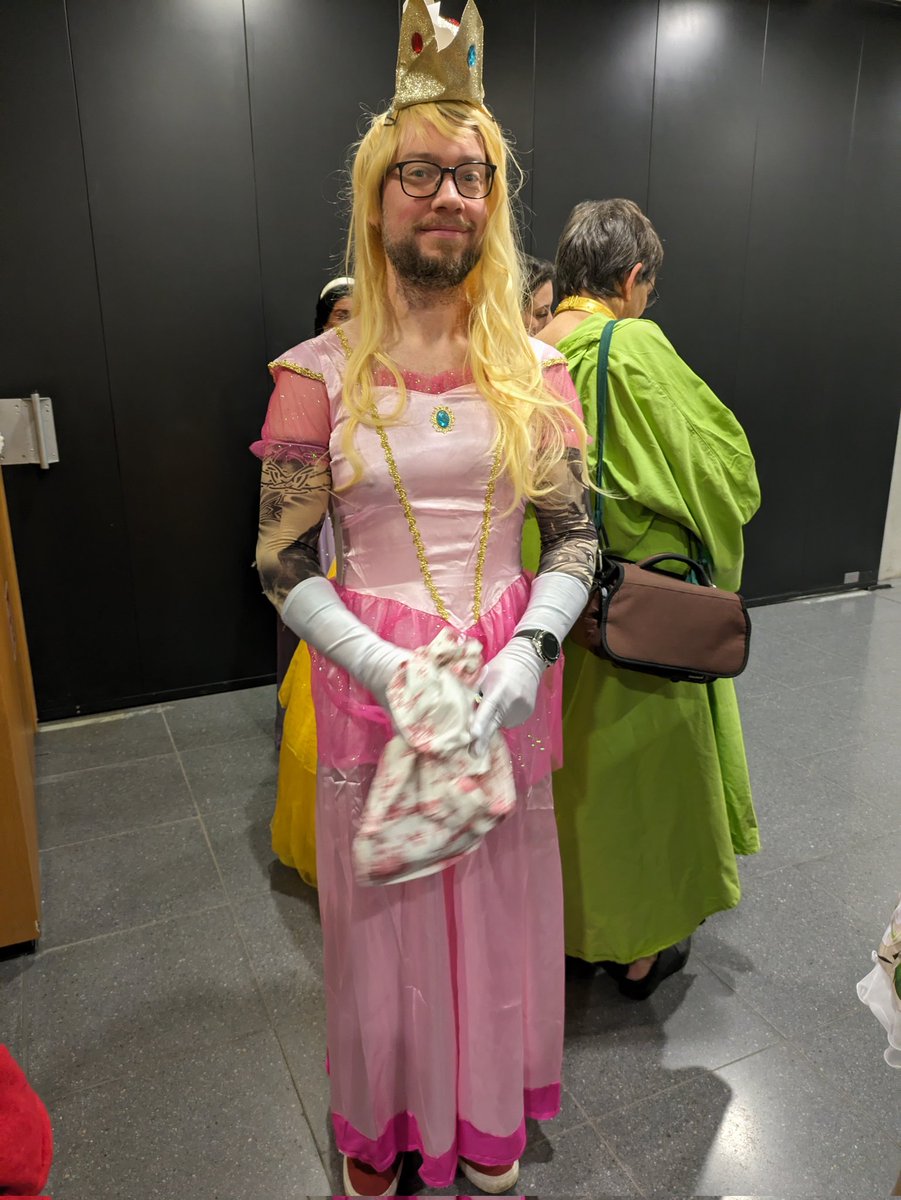 gAndy84's tweet photo. Neues Profilbild?

#comiccon #comicconstuttgart #comiccon2023 #comicconstuttgart2023 https://t.co/mhh2V6sTZV