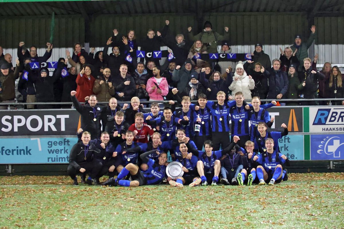 acvassen's tweet photo. 🏆 Kampioen van de Tweede Divisie. Geweldige prestatie ACV JO23-1! Geniet van jullie feestje vanavond!

#mooisteclub https://t.co/Pkr9U1ZPzJ