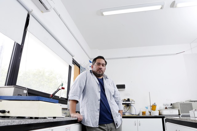 Con gran dolor despedimos al investigador del <a href="/CONICETDialoga/">CONICET Dialoga</a> Damián Marino

Era doctor en Ciencias Exactas, profesor de la <a href="/unlp/">UNLP</a> y se especializaba en temáticas de contaminación ambiental. Una pérdida muy grande para nuestro país, para la ciencia y la soberanía ambiental.