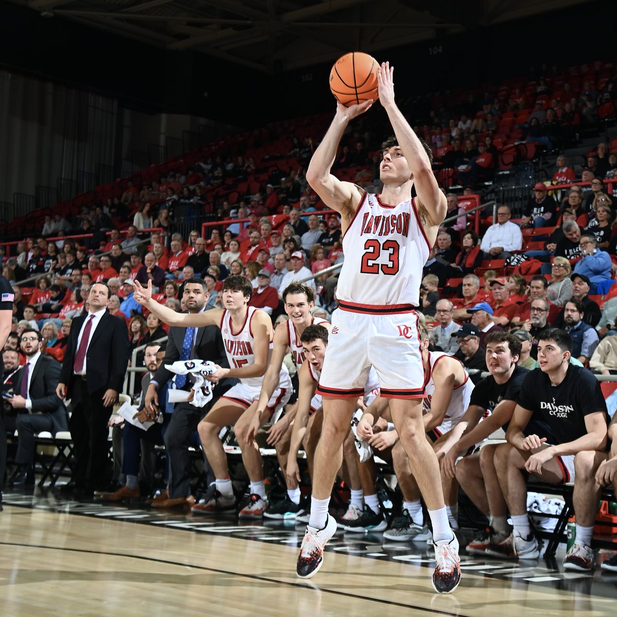 DavidsonMBB tweet picture