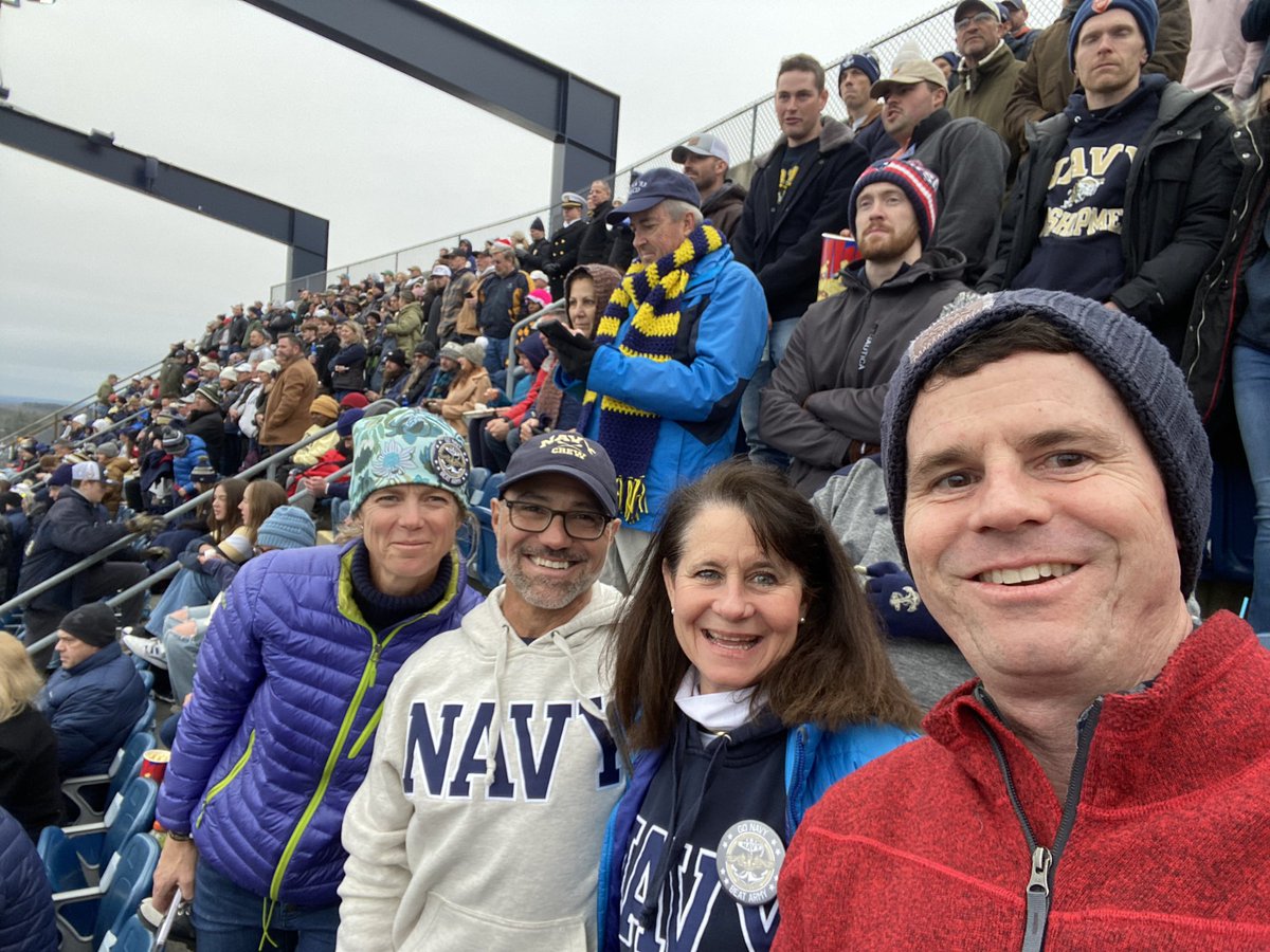 BethWardPR's tweet image. Go Navy Beat Army #ArmyNavy