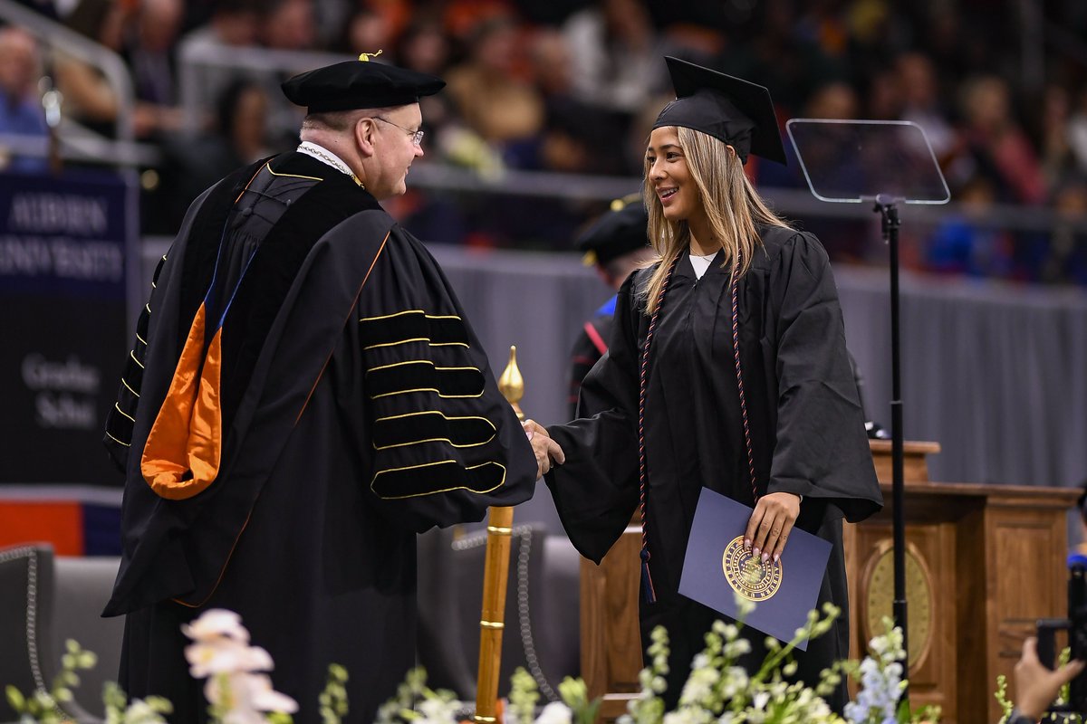 AuburnSoccer's tweet photo. Ready to conquer the world 🥹🎓

We’re so proud of our three amazing graduates and cannot wait to see everything they accomplish in the future! 

#WarEagle https://t.co/AKqKeksDpe