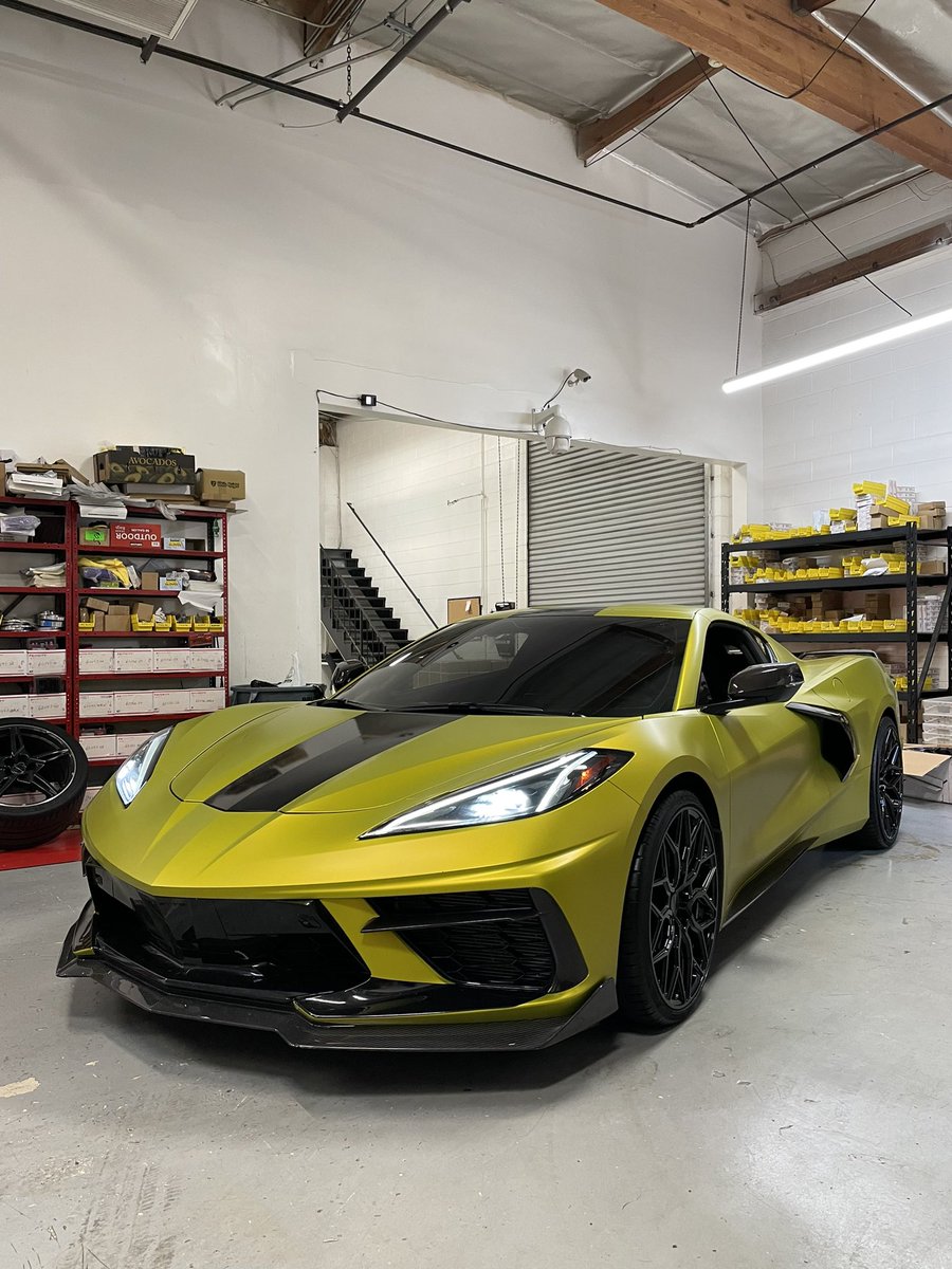 VibeMotorsports's tweet image. Adding new Vossen HF2’s on this custom wrapped C8. 20/21” setup
#corvetteC8 #C8 #c8wheels #vossen #hf2 @vossenwheels @MichelinUSA