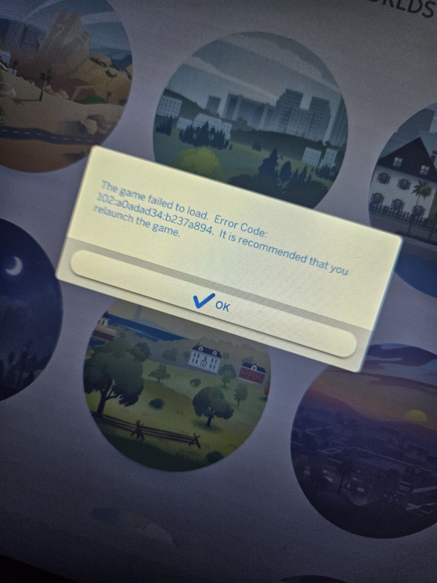 AlienPuff88's tweet photo. @simminglliw Mine said this to me around 20 mins ago. Now it's let me in but all I'm getting is error codes. https://t.co/oi656bUxu5