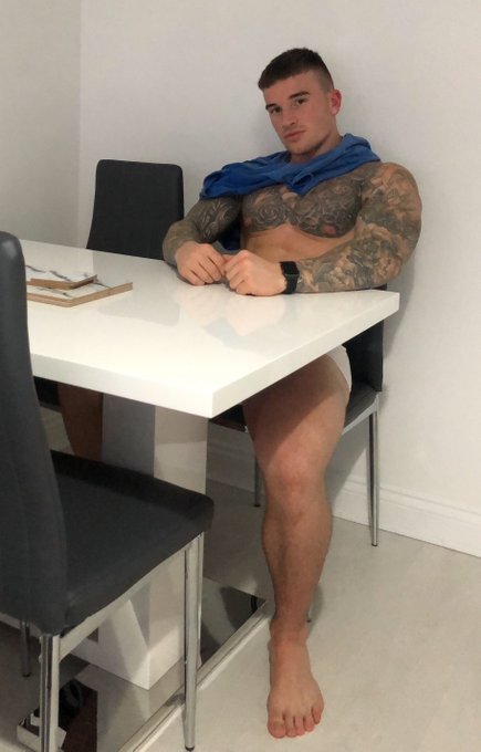 My Exclusive content 👉🏼 https://t.co/3x6d7ZPEFy 😉 https://t.co/QzhXGkfFM6