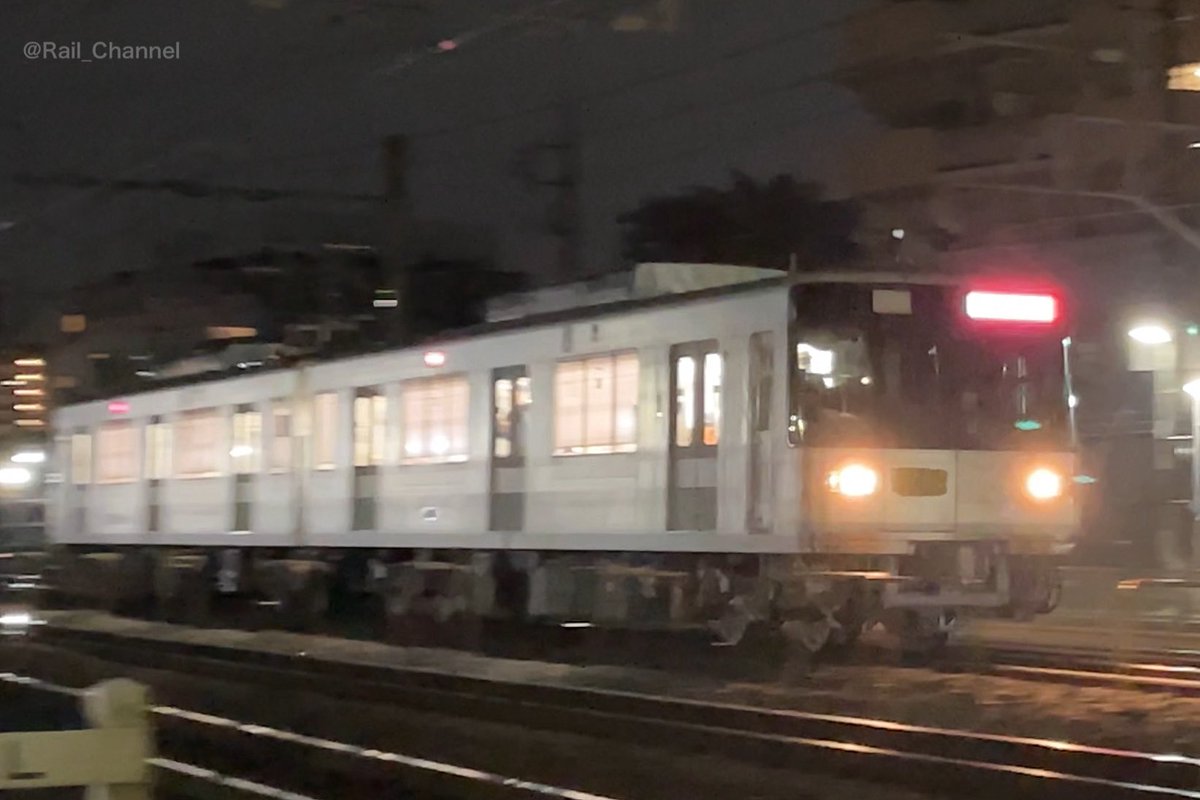 Rail_Channel's tweet image. #03系 03-135F 2両編成が #スカイツリーライン を下りました。スカイツリーラインを03系が走るのは2020年3月4日の03-136F 廃車回送以来

#日比谷線 #13000系 #上毛電鉄 #800形