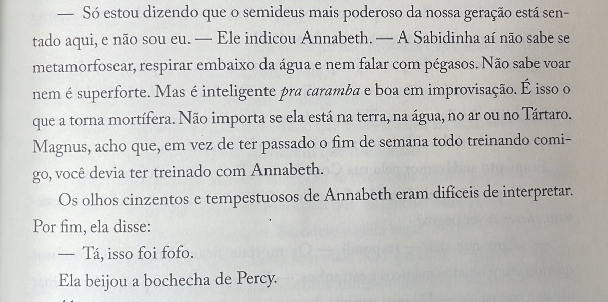 fleetwoodpercy's tweet photo. ele eh o melhor namorado do mundo (e o ser humano mais humilde da face da terra) estou em prantos meu deus te amo percy jackson https://t.co/JsDx9xrgcs