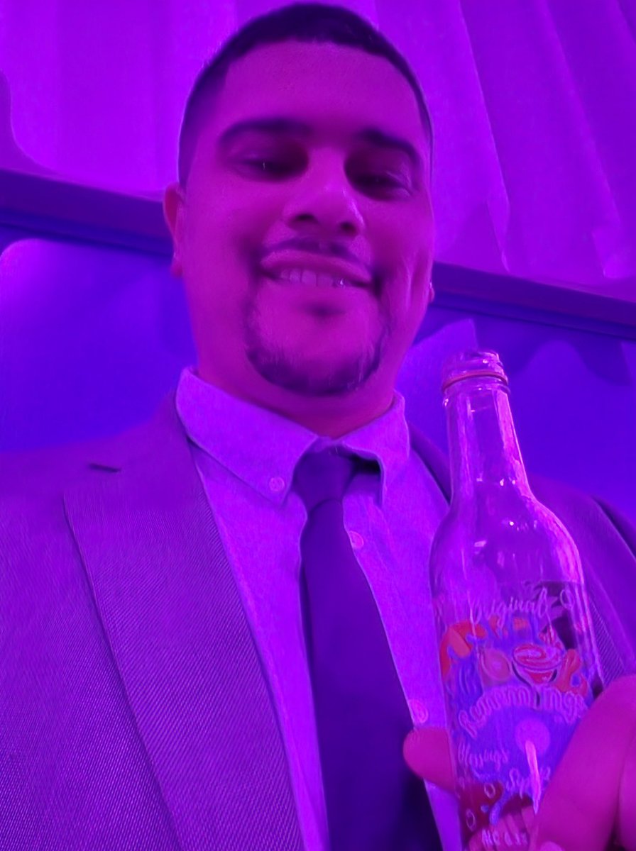 StanaJ86's tweet photo. At The Kube enjoying a @cool_rummings https://t.co/zyVnpY6gMp