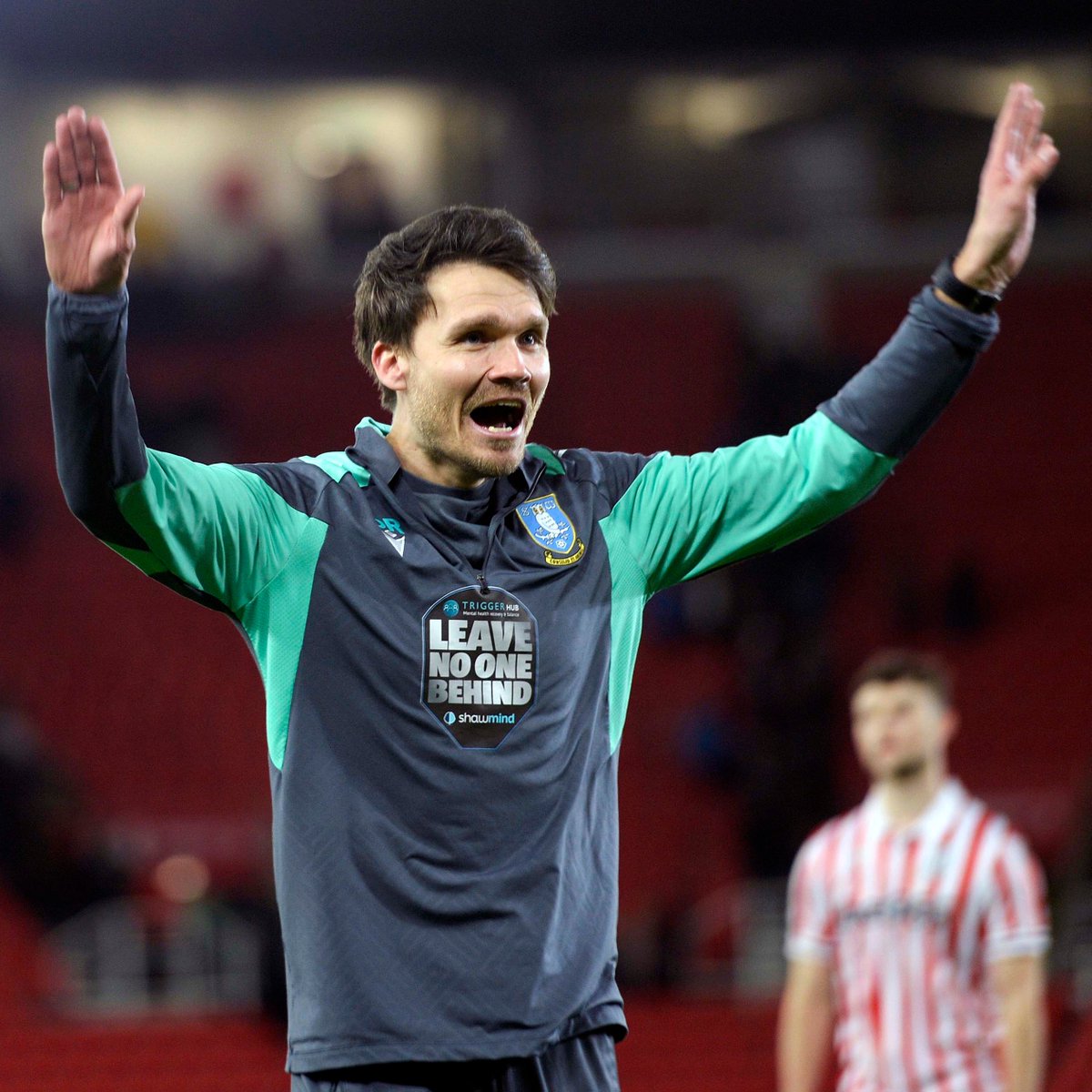 swfc's tweet photo. DANNY, DANNY RÖHL! 🙌🙌 https://t.co/K57qcS3dSg
