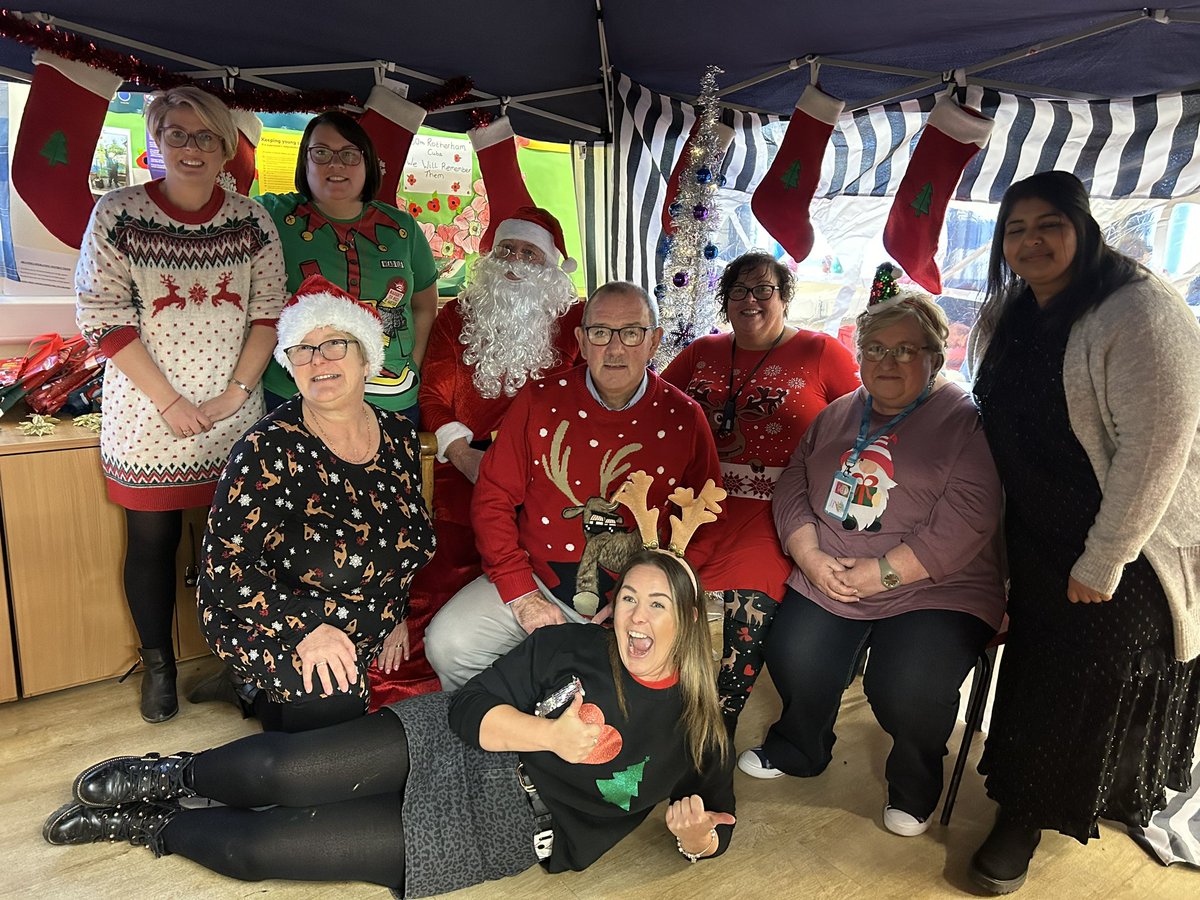 rotherhamdc's tweet photo. What an amazing afternoon… a visit from @RotherhamMayor , a visit from Santa and best of all we brought over 85 deaf children and their families together… We look forward to seeing you all in 2024!!! 
Merry Christmas and a very Happy New Year, love Team RDC 💚🥰🎅🏼🎄 https://t.co/5LSrWJOxgq
