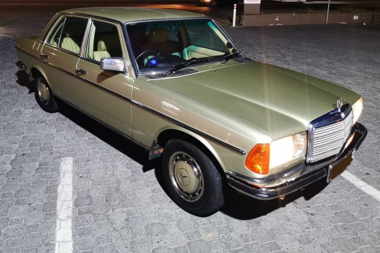 SentiMETAL_ZA's tweet photo. STOCK SPOTLIGHT! ๐ฉ๐ช
------------------------------------------
FOR SALE: 1985 Mercedes-Benz 280E
> 212 000km
> Automatic
> All features in working condition
PRICE: R169 000
=============================
MORE INFO > https://t.co/pES9dRnraV
#mercedes #sentimetal #classiccars https://t.co/rpuFPoXq9y