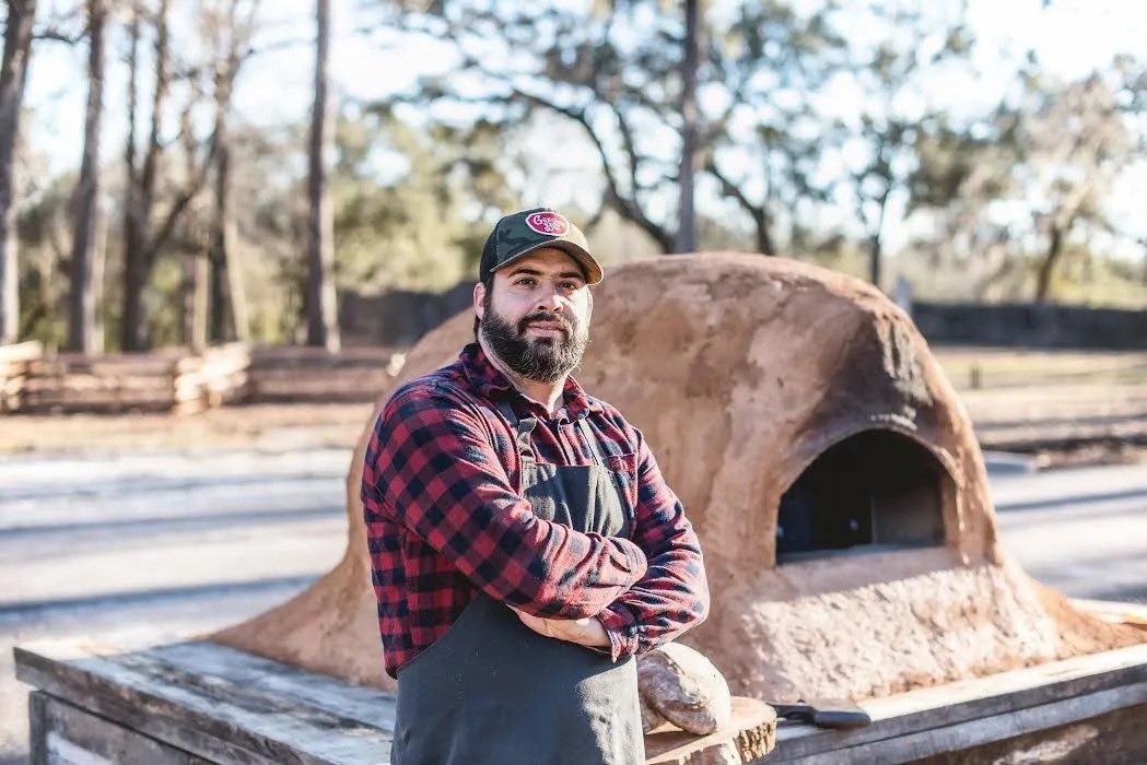 WashXingPark's tweet photo. Tomorrow (12/10) is the #FirstCrossing! We have a special surprise from @HCrownBakehouse. They will be baking bread with historic grains & purchase tickets for the first 76 visitors: https://t.co/AhNDPyv28z #ColonialCooking #HalfCrownBakehouse #WashingtonCrossingHistoricPark https://t.co/0KqGVdUHGt