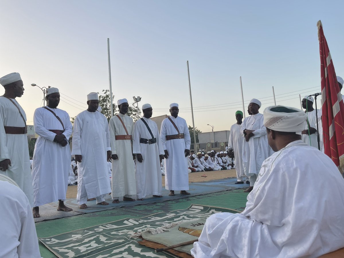 Malamkabara's tweet photo. Nadin Sakataren Qadiriyyah.
•
Darikatul Qadiriyyah lost its secretary Malam Abdulgani Nabulisi on Monday 6/11/2023. May his soul rest in peace , Ameeen.

We appointed his Son Malam Daha Abudulgani Nabulisi as his successor On Friday 1/12/2023.

May Allah help him Through, Ameen. https://t.co/3FyGgyAW4C