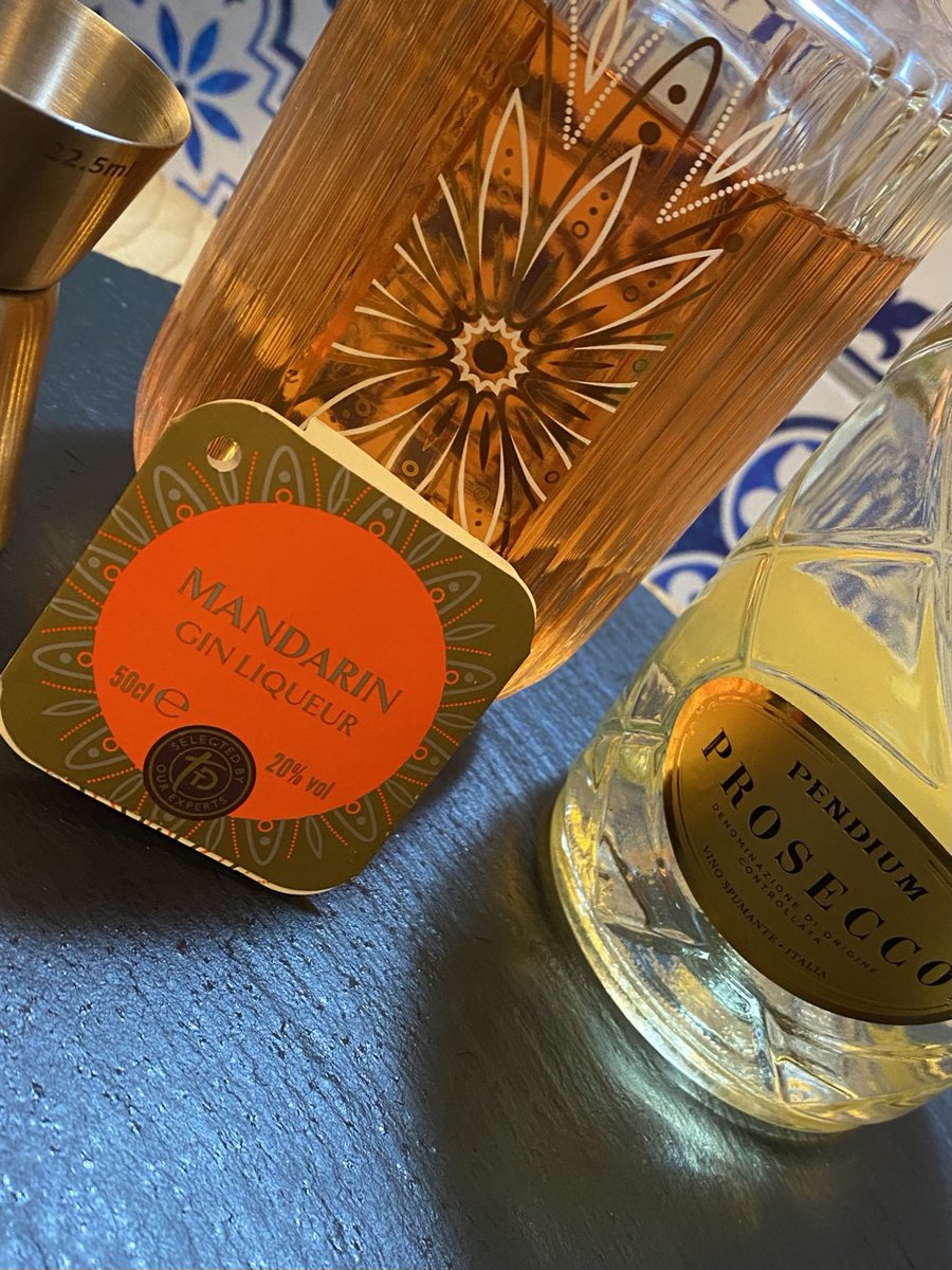 JulianMoore11's tweet photo. Mandarin Gin Liqueur with Orange Juice topped off with Prosecco. ⁦@sainsburys⁩ https://t.co/bNtTTGdb2O