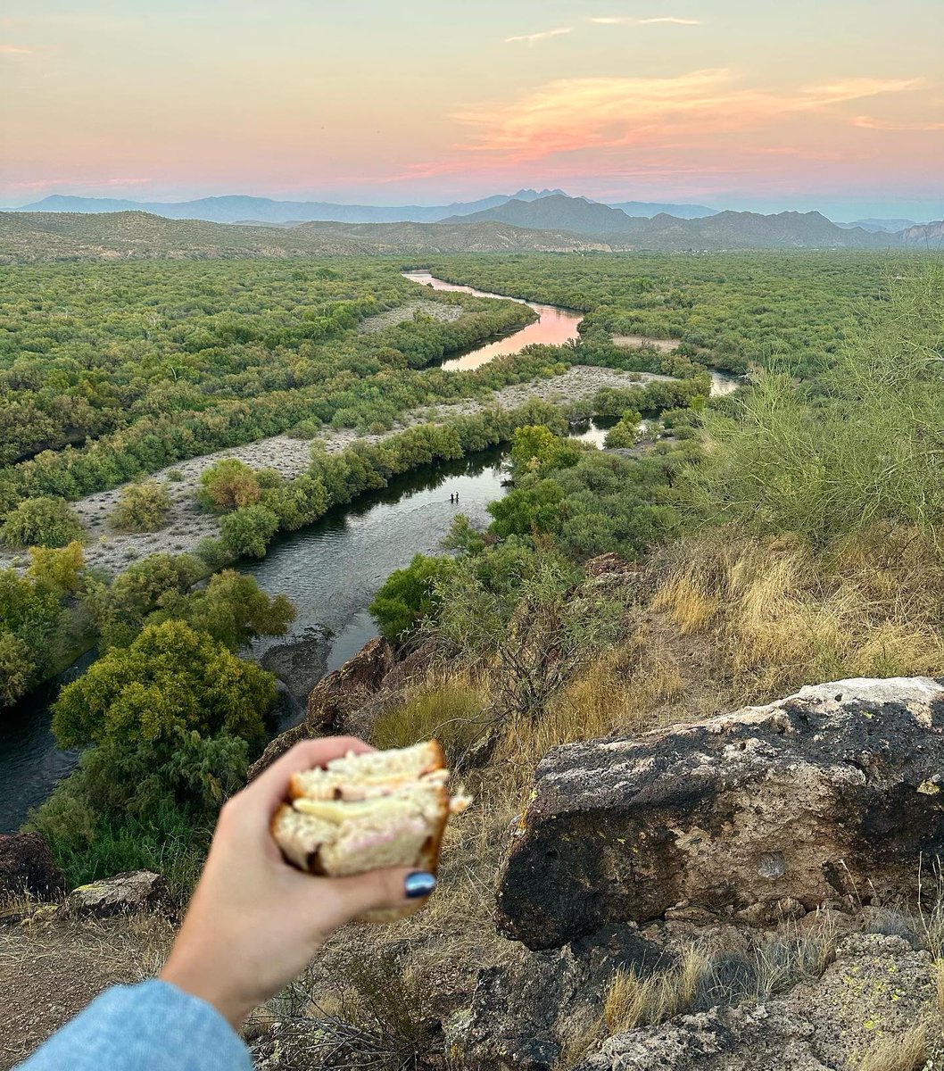 The best place we've ever eaten a sandwich. 🥪 Pack out what you pack in and #AppreciateAZ! 💪 bit.ly/43nYYBS 📍Salt River 📷: @alexa__adventure