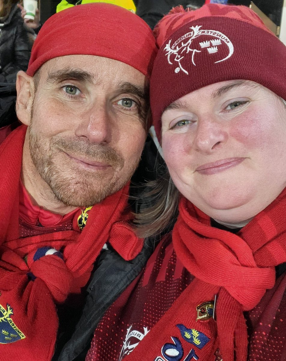 #MUNvBAY <a href="/Munsterrugby/">Munster Rugby</a> #ThomondParkSelfie Come on Munster