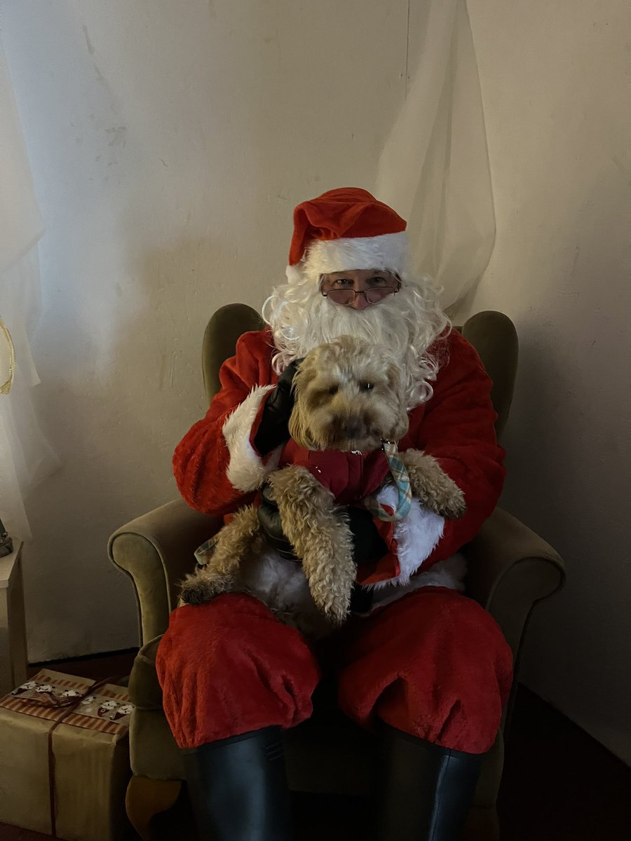 Huge thank you to everyone who made the foster carers Xmas party so wonderful today,  especially the team. The children were blown away and every single carer I spoke to commented on the effort from  <a href="/WiganCouncil/">Wigan Council</a> and <a href="/CastNorthWest/">Cast North West</a> to make such a special event.🎄🎄🎄